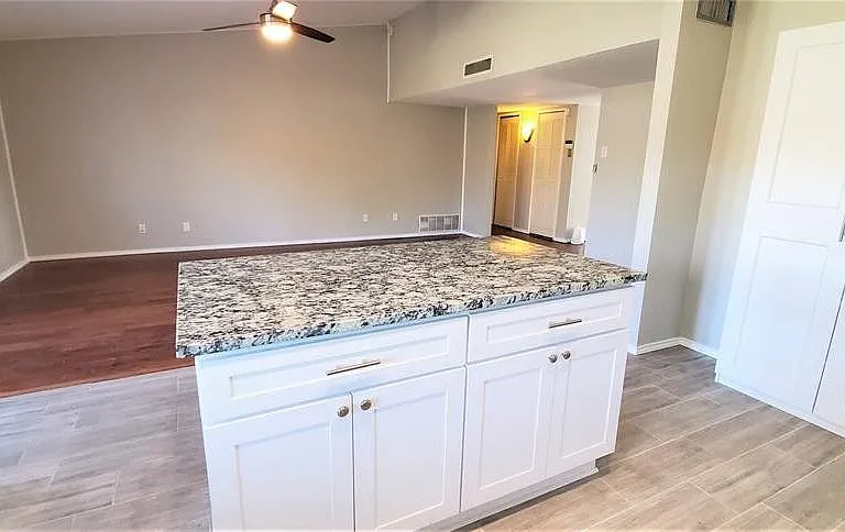 3107 Falkland Rd — Photo 12