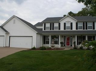 10 Poor Richard Ct, O'Fallon, MO 63366