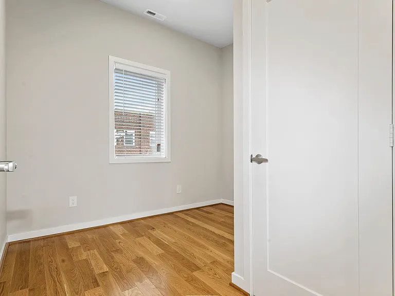 2029 Rosedale St NE — Photo 7