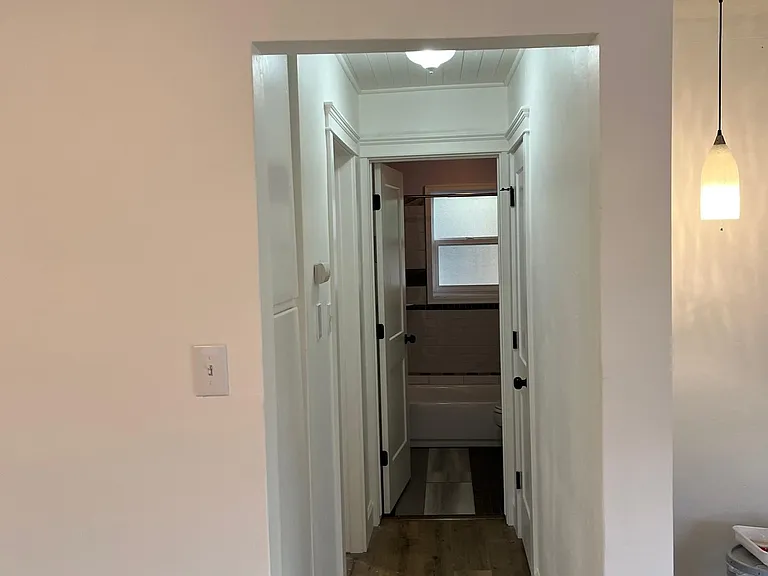 480 N 700 W — Photo 7