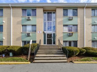 16 Nelson Dr APT 1A, Randolph, MA 02368