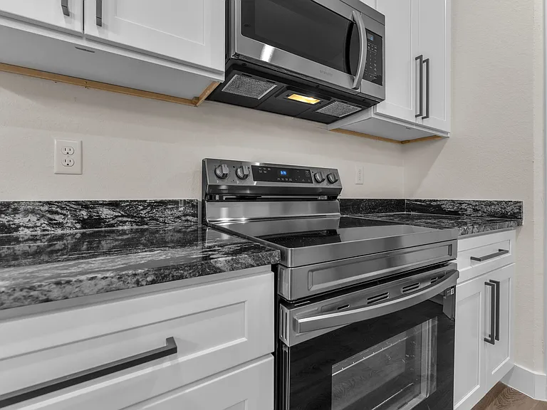 110 Webb St #201 — Photo 19