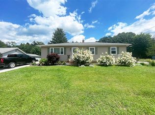 1557 Breiding Rd, Akron, OH 44310