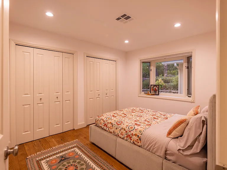 Del Oro Dr — Photo 9