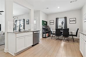 4th image of 1101 Witherspoon Ln