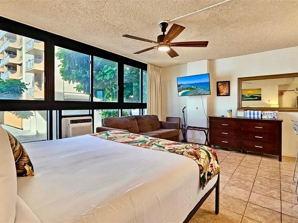 134 Kapahulu Ave #220, Honolulu, HI 96815
