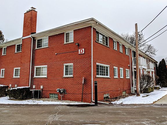 Photo B