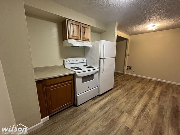 3rd image of 405 Cherry Ave #A-d