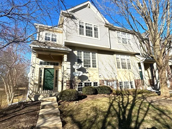 2810 N Greenwood Ave, Arlington Heights, IL 60004