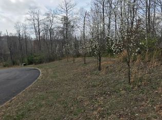 ST James Ln #10, Clinton, TN 37716