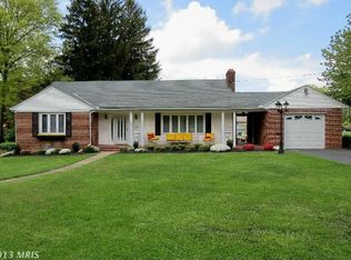 902 S Main St, Mount Airy, MD 21771
