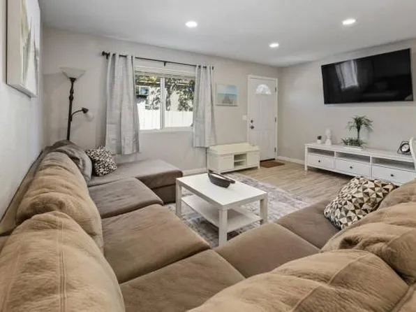 6716 N Elman St #1, San Diego, CA 92111