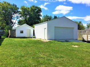 605 Bloomington Rd, Champaign, IL 61820