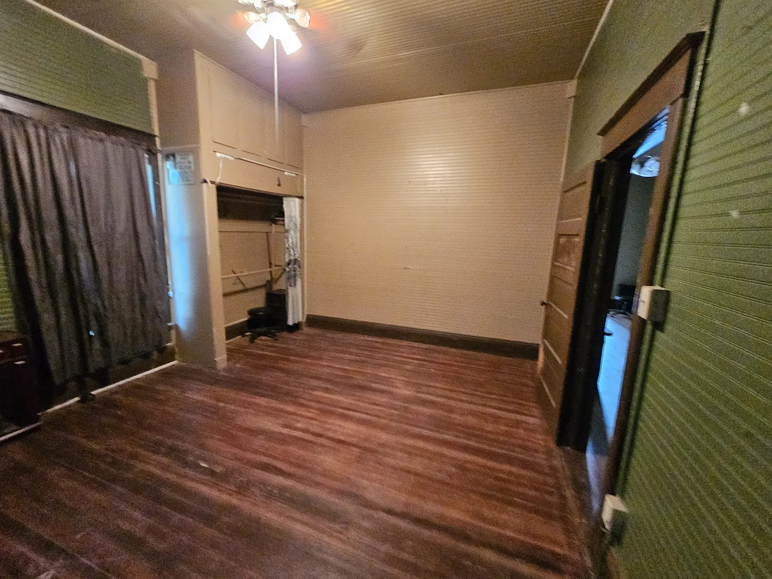 2 bed, 1556 sqft, $1,300 — Photo 2