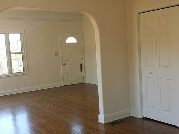 4th image of 2254 Glendale Blvd