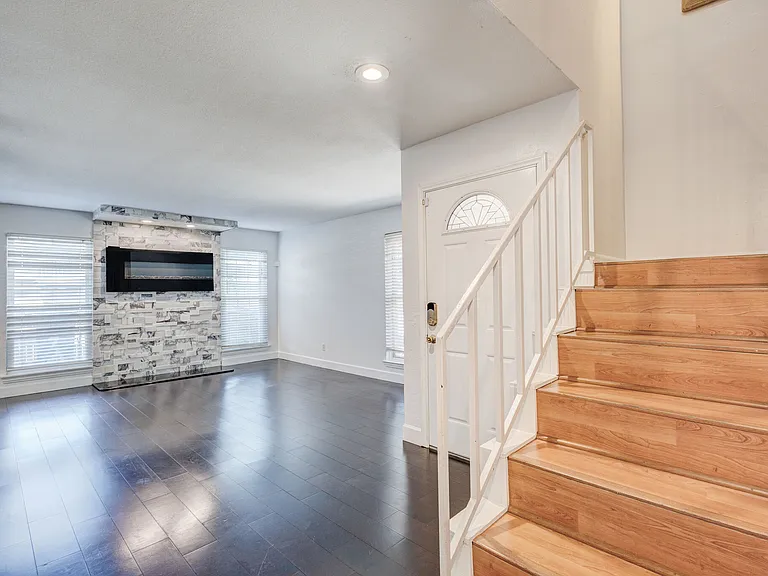 1714 Place One Ln — Photo 18