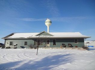 105 S Union St, Morning Sun, IA 52640