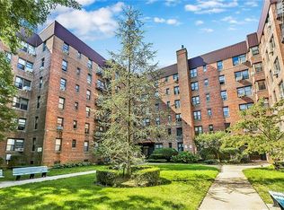 2280 Burnett St APT 2J, Brooklyn, NY 11229