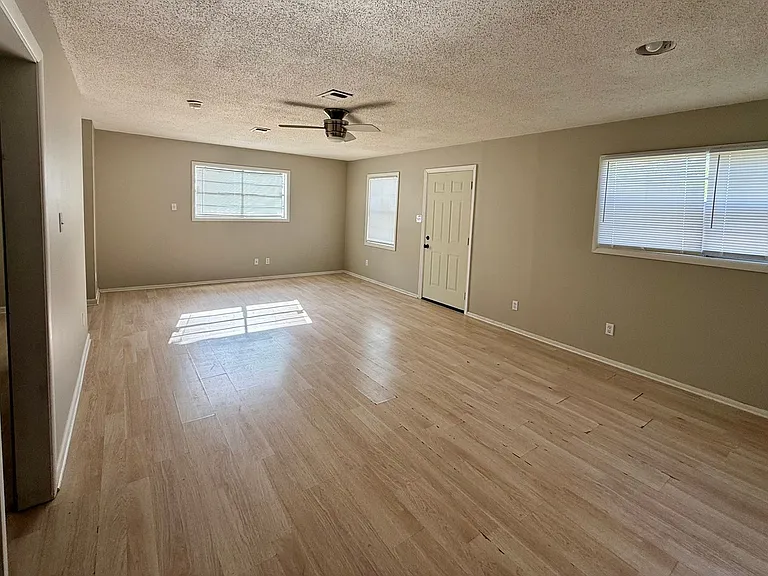3200 Meador Rd — Photo 4
