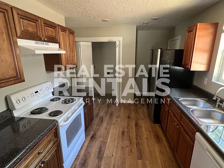 1509 Van Buren Ave #47 — Photo 5