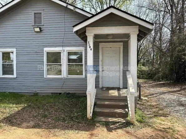 1104 Meriwether St, Griffin, GA 30224