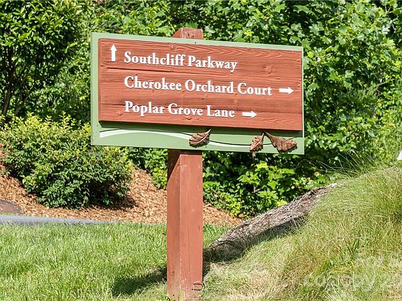 5th image of 527 Southcliff Pkwy #723
