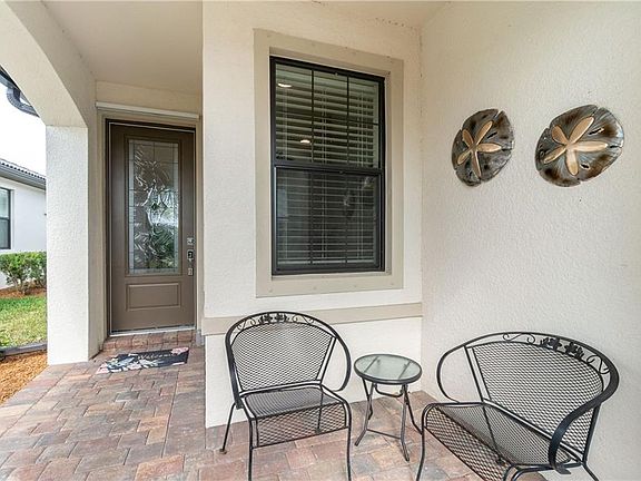 2nd image of 13822 Campoleone St