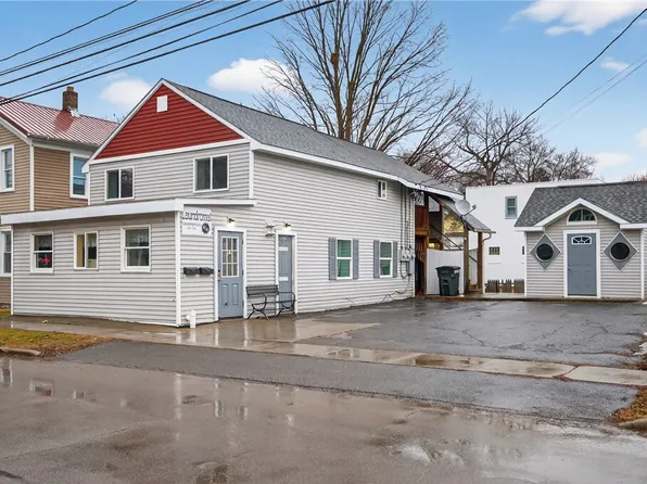15 Pine St, Bath, NY 14810