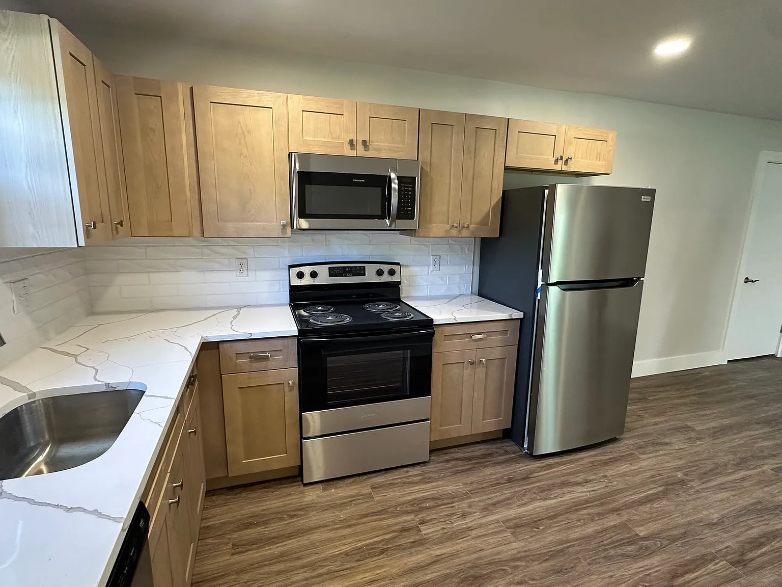 2 bed, 1196 sqft, $1,795 — Photo 3
