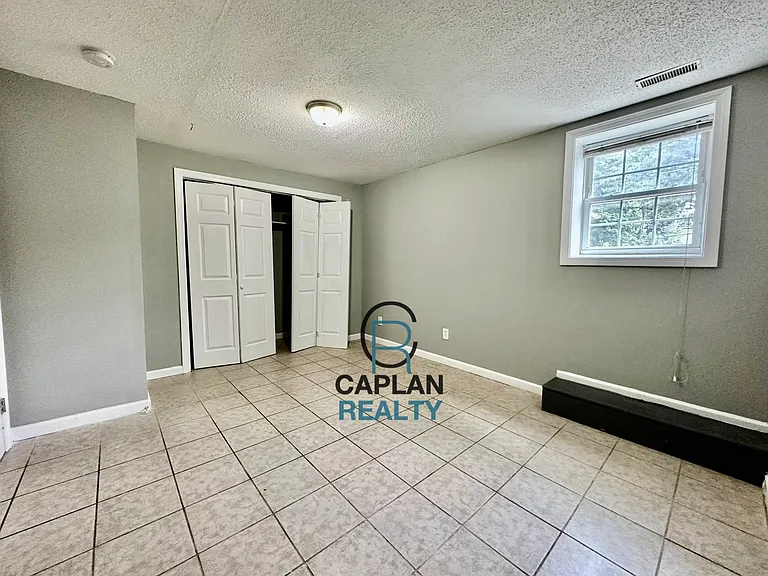 527 East St #1 — Photo 10