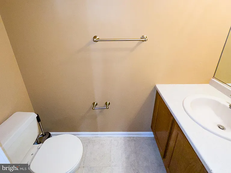 806 Wharton Rd — Photo 11