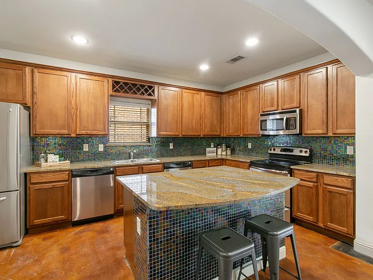 3239 S University Dr — Photo 10