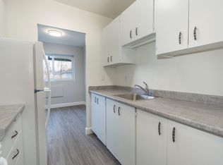 Elkhart Manor Apartments, Sarnia, ON N7T 5N6