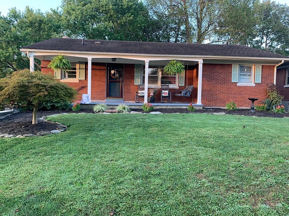 1st image of 132 Golfview Dr