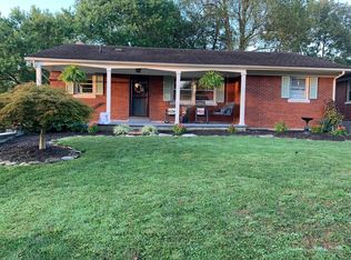 132 Golfview Dr, Richmond, KY 40475