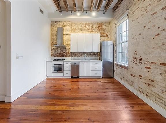 5th image of 513 Conti St #2B