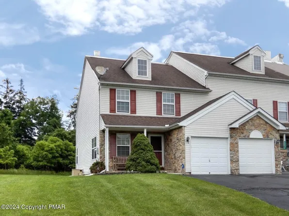 2211 Meadowsage Ct, East Stroudsburg, PA 18301