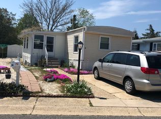 10 Sun Ln, West Creek, NJ 08092