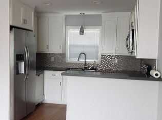 1061 Mira Mar Ave, Long Beach, CA 90804