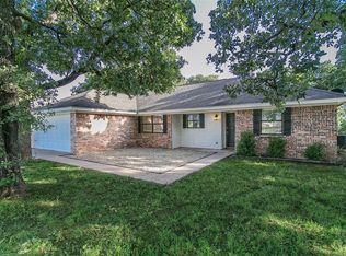 1351 Holbrook Rd, Springtown, TX 76082