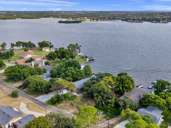 2814 Lakeview Ln