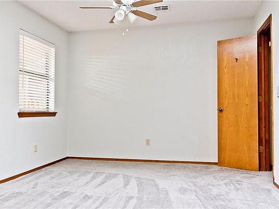 4th image of 8009 NW 7th Pl APT 302