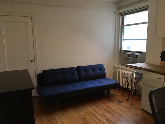 Rented by Performing Assets Corp | media 21