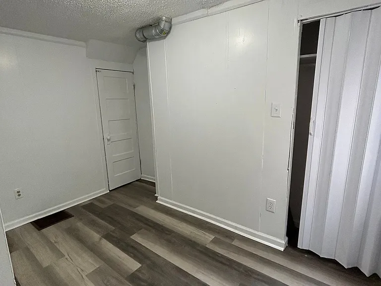 549 Lamberton St #1 — Photo 11