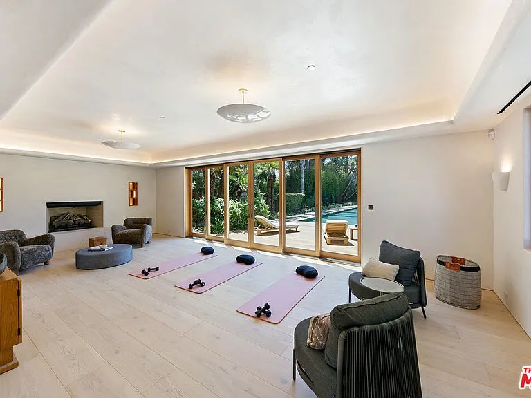 6902 Wildlife Rd — Photo 31