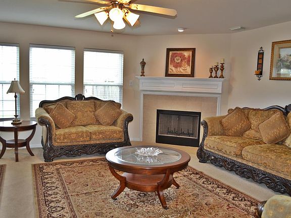 4th image of 13002 Candlewood Glen Ln