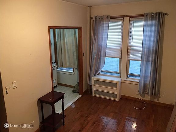 2nd image of 3163 44th St #2R