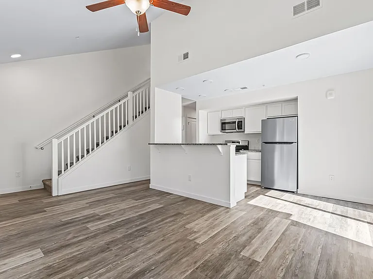 Midway Townhomes — Photo 51