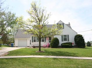 302 Wilson St, Williamsburg, IA 52361