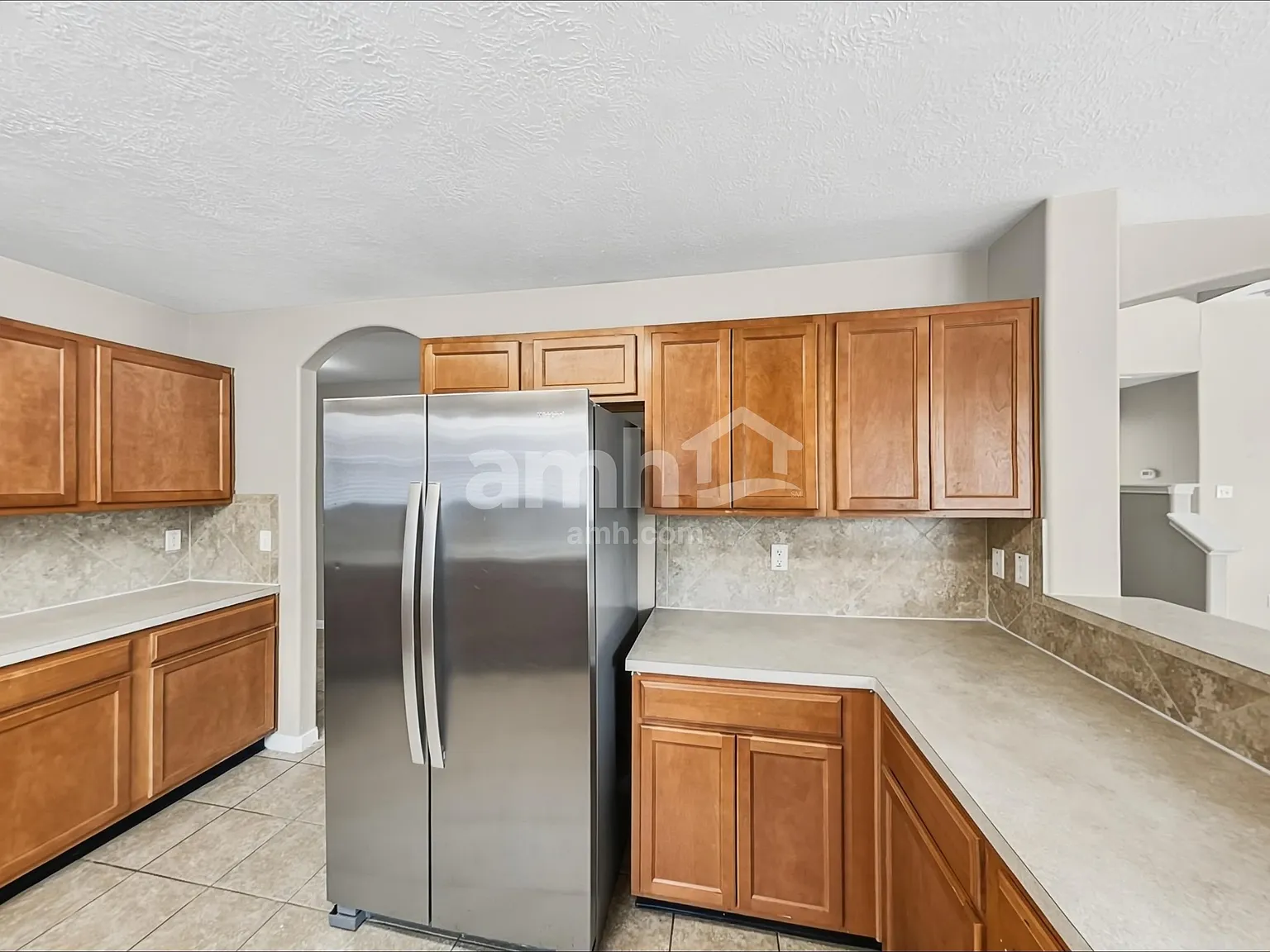 4 bed, 3.5 bath, 2553 sqft, $2,415 — Photo 4